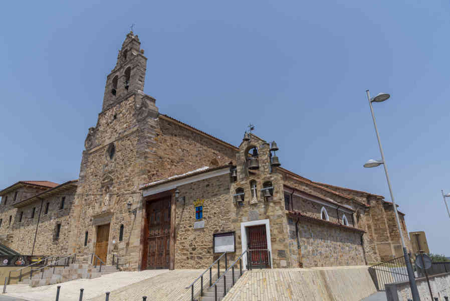 León 015 - Astorga - iglesia Perpetuo Socorro.jpg